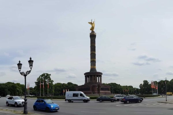 Umzug in Tiergarten